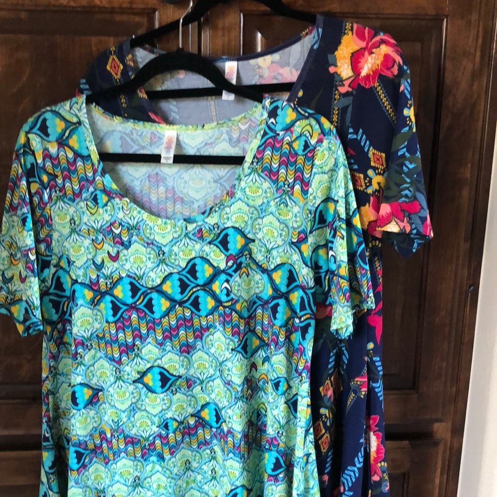 2 medium Perfect T tops excellent condition.